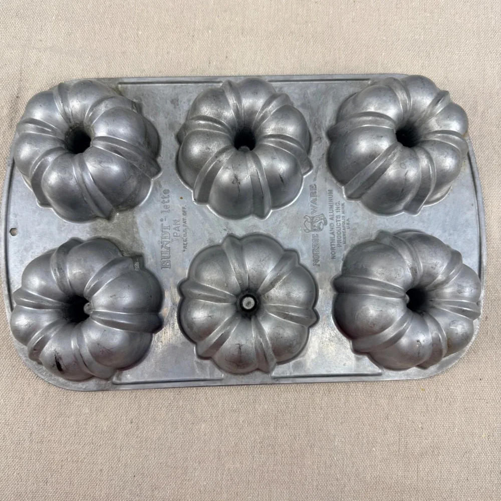 Vintage Nordic Ware Bundt-lette 6 Mini Bundt Cake Pan Cast Aluminum USA‎